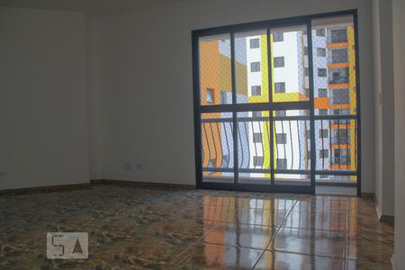 Apartamento para alugar com 75m², 2 quartos e 1 vagaSala