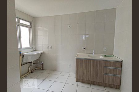 Cozinha de apartamento para alugar com 2 quartos, 50m² em Santos Dumont, São Leopoldo