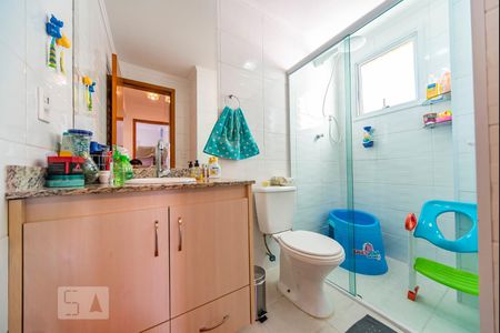 Banheiro  de apartamento à venda com 2 quartos, 60m² em Vila Pires, Santo André