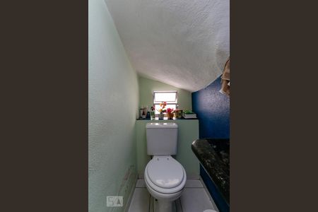 Lavabo de casa para alugar com 3 quartos, 180m² em Vila Madalena, São Paulo