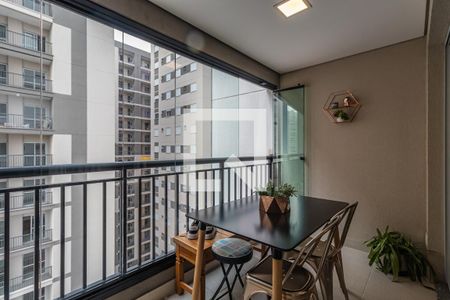 Varanda da Sala de apartamento à venda com 2 quartos, 65m² em Alphaville Empresarial, Barueri