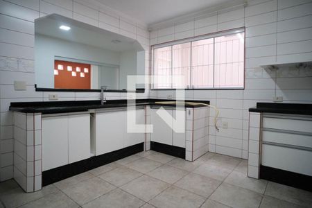 Cozinha de casa à venda com 3 quartos, 200m² em Vila Ponte Rasa, São Paulo