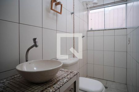 Banheiro 1 de casa à venda com 3 quartos, 200m² em Vila Ponte Rasa, São Paulo