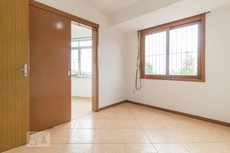 Dormitório 2 de apartamento para alugar com 2 quartos, 64m² em Vila Jardim, Porto Alegre