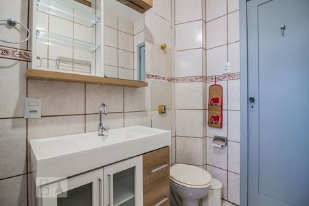 Banheiro de apartamento para alugar com 2 quartos, 59m² em Centro Histórico, Porto Alegre