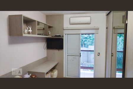 Casa de condomínio à venda com 402m², 4 quartos e 5 vagas