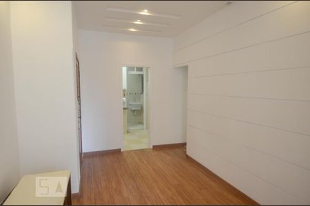 Sala de apartamento à venda com 2 quartos, 80m² em Laranjeiras, Rio de Janeiro