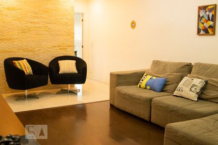 Sala de Estar de casa para alugar com 4 quartos, 190m² em Parque Jabaquara, São Paulo