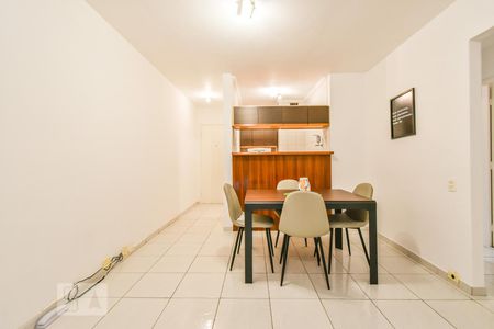 Apartamento para alugar com 67m², 2 quartos e 2 vagasSala