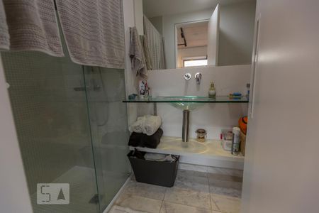 Banheiro de apartamento à venda com 1 quarto, 70m² em Carandiru, São Paulo