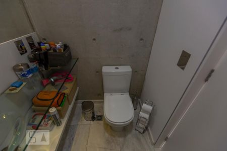 Banheiro de apartamento à venda com 1 quarto, 70m² em Carandiru, São Paulo