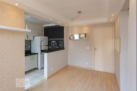 Sala de apartamento à venda com 2 quartos, 50m² em Jardim Nova Europa, Campinas