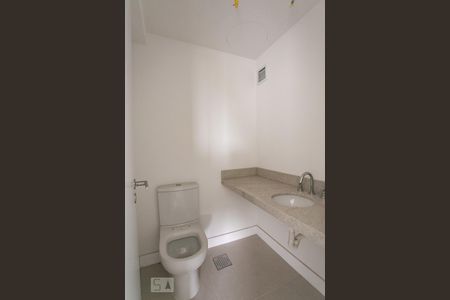 Lavabo de apartamento à venda com 3 quartos, 95m² em Cristal, Porto Alegre