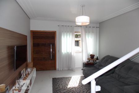 Sala de casa de condomínio para alugar com 4 quartos, 180m² em Vila Isolina Mazzei, São Paulo