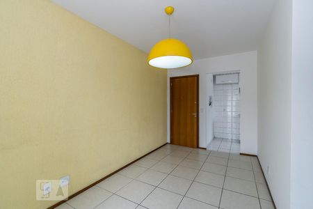 Sala de apartamento à venda com 2 quartos, 58m² em Irajá, Rio de Janeiro