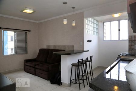 Sala/Cozinha de kitnet/studio à venda com 1 quarto, 40m² em Chácara Agrindus, Taboão da Serra