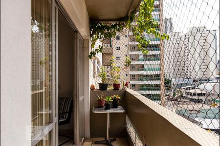 Varanda de apartamento à venda com 3 quartos, 100m² em Indianópolis, São Paulo