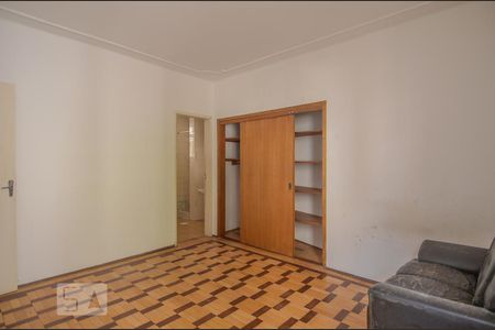 Quarto de apartamento à venda com 1 quarto, 77m² em Centro Histórico, Porto Alegre