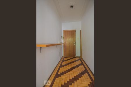 Hall de Entrada 2 de apartamento à venda com 1 quarto, 77m² em Centro Histórico, Porto Alegre