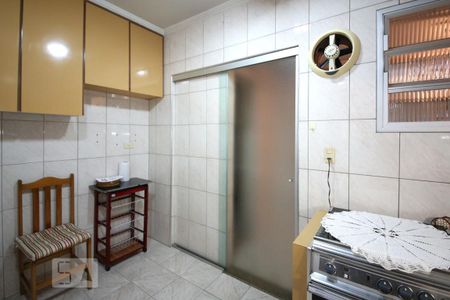 Cozinha  de apartamento à venda com 2 quartos, 70m² em Vila Cordeiro, São Paulo