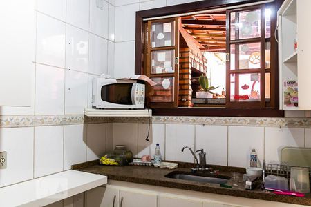 Cozinha de apartamento à venda com 3 quartos, 84m² em Serrano, Belo Horizonte