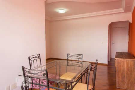 Sala de apartamento para alugar com 3 quartos, 75m² em Vila Apiai, Santo André