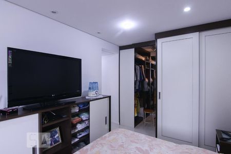 Suíte 1 de apartamento para alugar com 3 quartos, 154m² em Vila Ipojuca, São Paulo