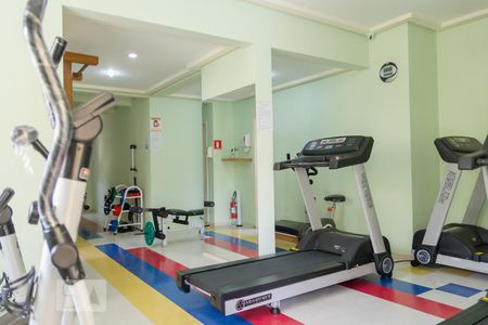 Apartamento à venda com 156m², 5 quartos e 3 vagas Apartamento à venda com 156m², 5 quartos e 3 vagasÁrea comum - Academia