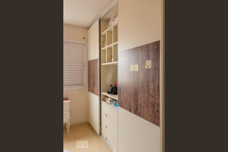 Apartamento à venda com 156m², 5 quartos e 3 vagas Apartamento à venda com 156m², 5 quartos e 3 vagasQuarto 2 - Armários