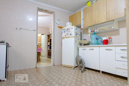 Casa à venda com 280m², 5 quartos e 4 vagas Casa à venda com 280m², 5 quartos e 4 vagasCozinha