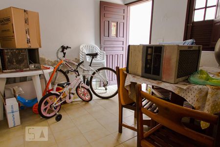 Casa à venda com 280m², 5 quartos e 4 vagas Casa à venda com 280m², 5 quartos e 4 vagasSala 3