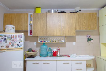 Casa à venda com 280m², 5 quartos e 4 vagas Casa à venda com 280m², 5 quartos e 4 vagasCozinha