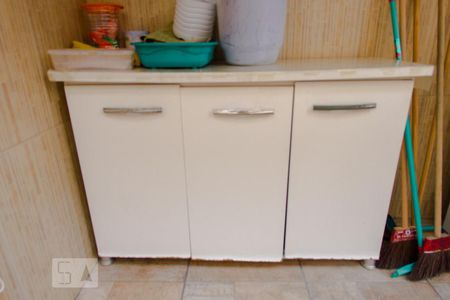 Casa à venda com 280m², 5 quartos e 4 vagas Casa à venda com 280m², 5 quartos e 4 vagasÁrea de Serviço