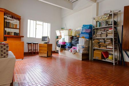 Casa à venda com 280m², 5 quartos e 4 vagas Casa à venda com 280m², 5 quartos e 4 vagasSalão