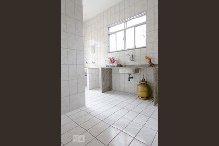 Casa à venda com 280m², 5 quartos e 4 vagas Casa à venda com 280m², 5 quartos e 4 vagasCozinha 2