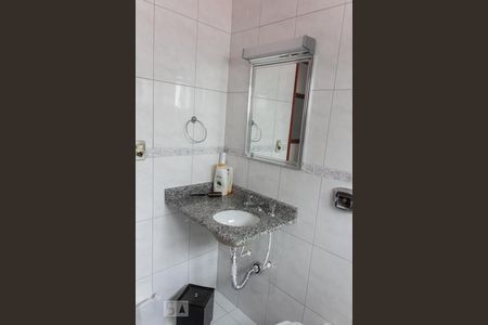 Banheiro de casa para alugar com 3 quartos, 140m² em Anchieta, São Bernardo do Campo