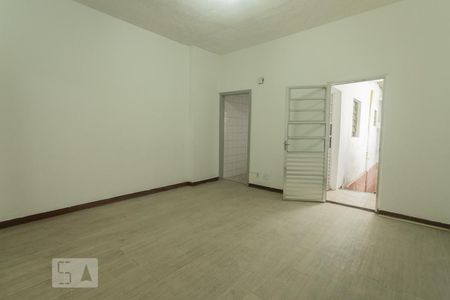 Casa à venda com 100m², 2 quartos e 1 vagaSala