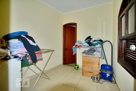 Quarto de Serviço de casa à venda com 5 quartos, 240m² em Siciliano, São Paulo