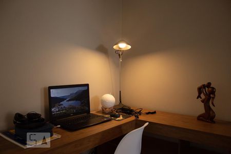 Sala de apartamento para alugar com 2 quartos, 65m² em Jardim Prudência, São Paulo