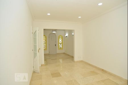 Sala de casa para alugar com 4 quartos, 300m² em Urca, Rio de Janeiro