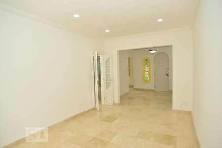 Sala de casa para alugar com 4 quartos, 300m² em Urca, Rio de Janeiro