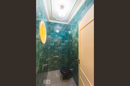 Banheiro de casa à venda com 4 quartos, 320m² em Jardim dos Oliveiras, Campinas