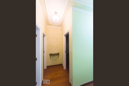 Corredor de casa à venda com 4 quartos, 320m² em Jardim dos Oliveiras, Campinas