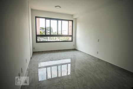 Sala/Quarto de kitnet/studio para alugar com 1 quarto, 28m² em Mirandópolis, São Paulo