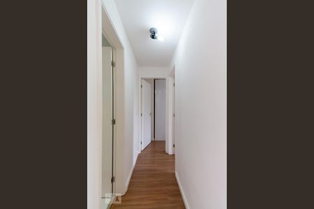 Corredor de apartamento à venda com 2 quartos, 56m² em Vila Andrade, São Paulo