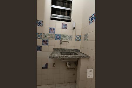 Cozinha de kitnet/studio para alugar com 1 quarto, 23m² em Copacabana, Rio de Janeiro