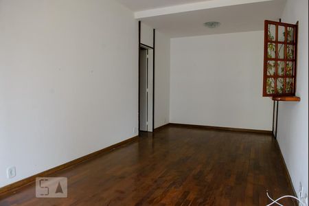 Detalhe Sala de apartamento para alugar com 1 quarto, 58m² em Botafogo, Rio de Janeiro