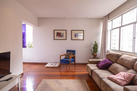 Sala 1 de apartamento para alugar com 3 quartos, 150m² em Santo Antônio, Belo Horizonte