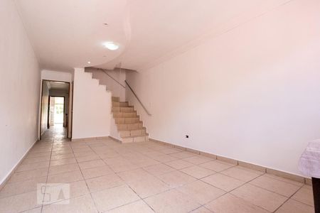 Casa à venda com 266m², 2 quartos e 4 vagasSala