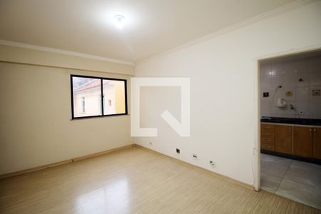 Sala de apartamento para alugar com 2 quartos, 65m² em Olaria, Rio de Janeiro